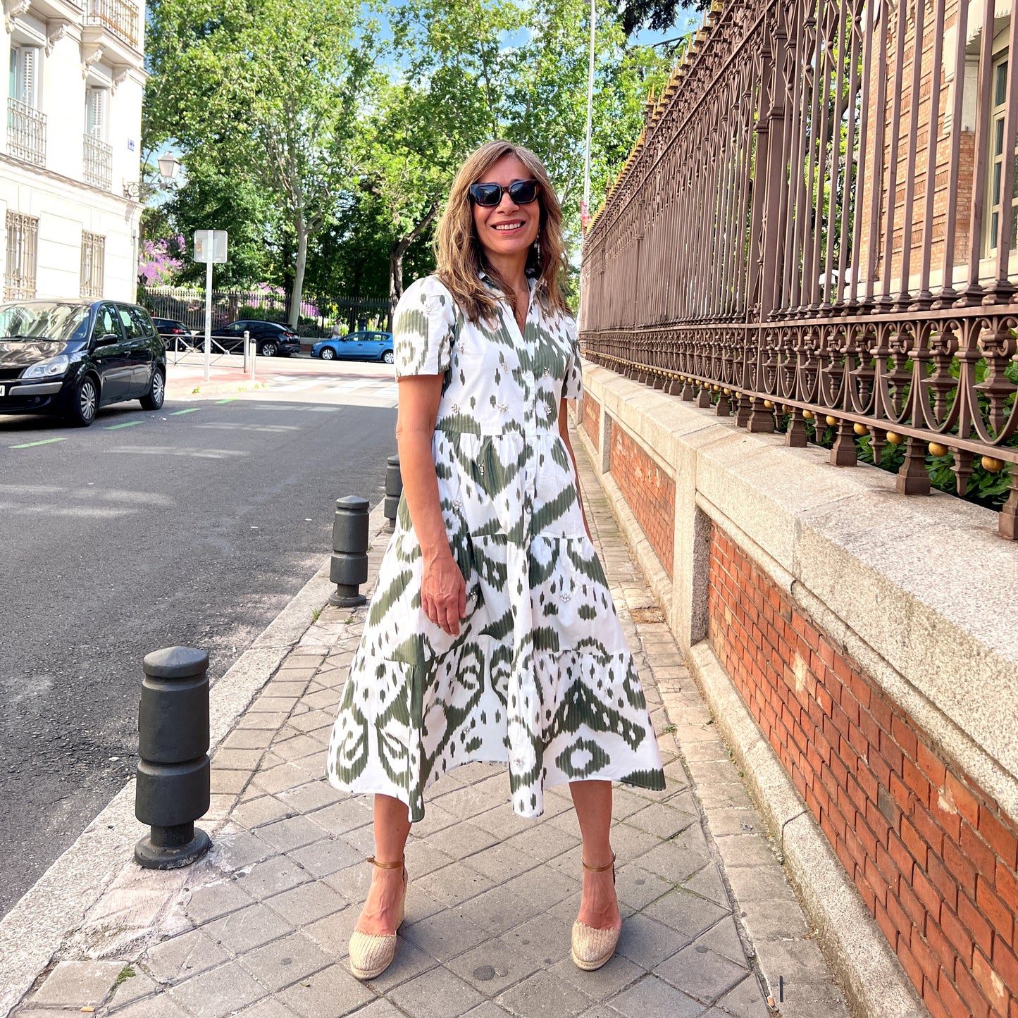 Vestido apliques estampado verdes