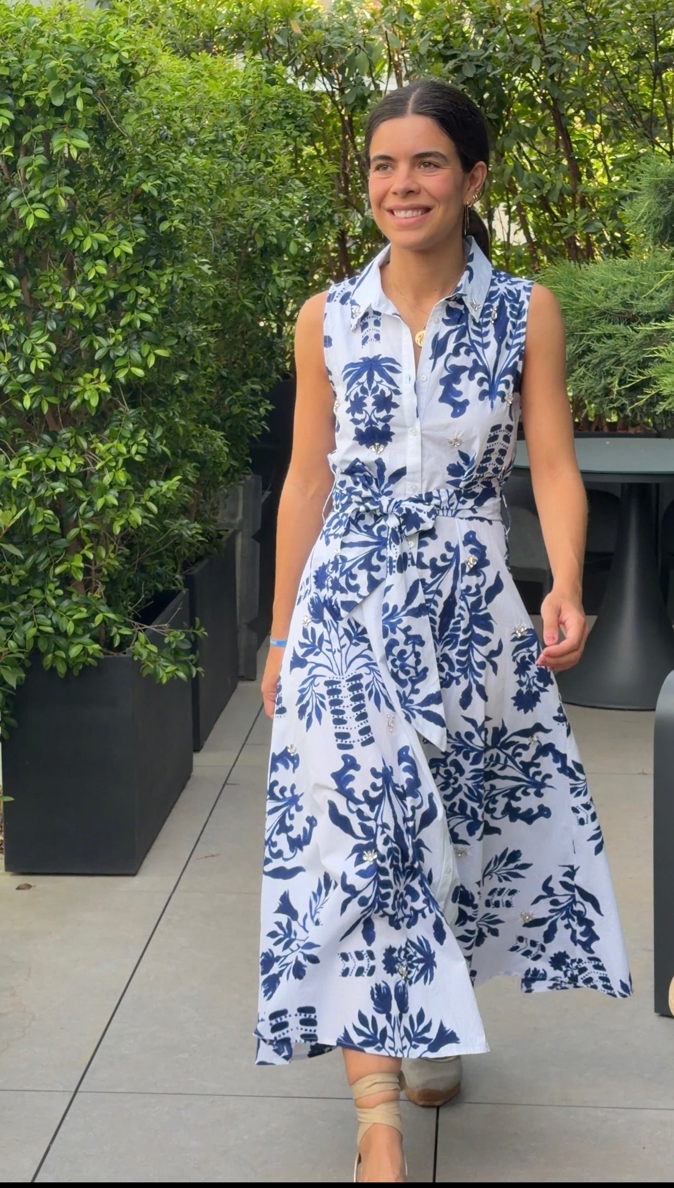 Vestido Camisero Estampado Sin Mangas