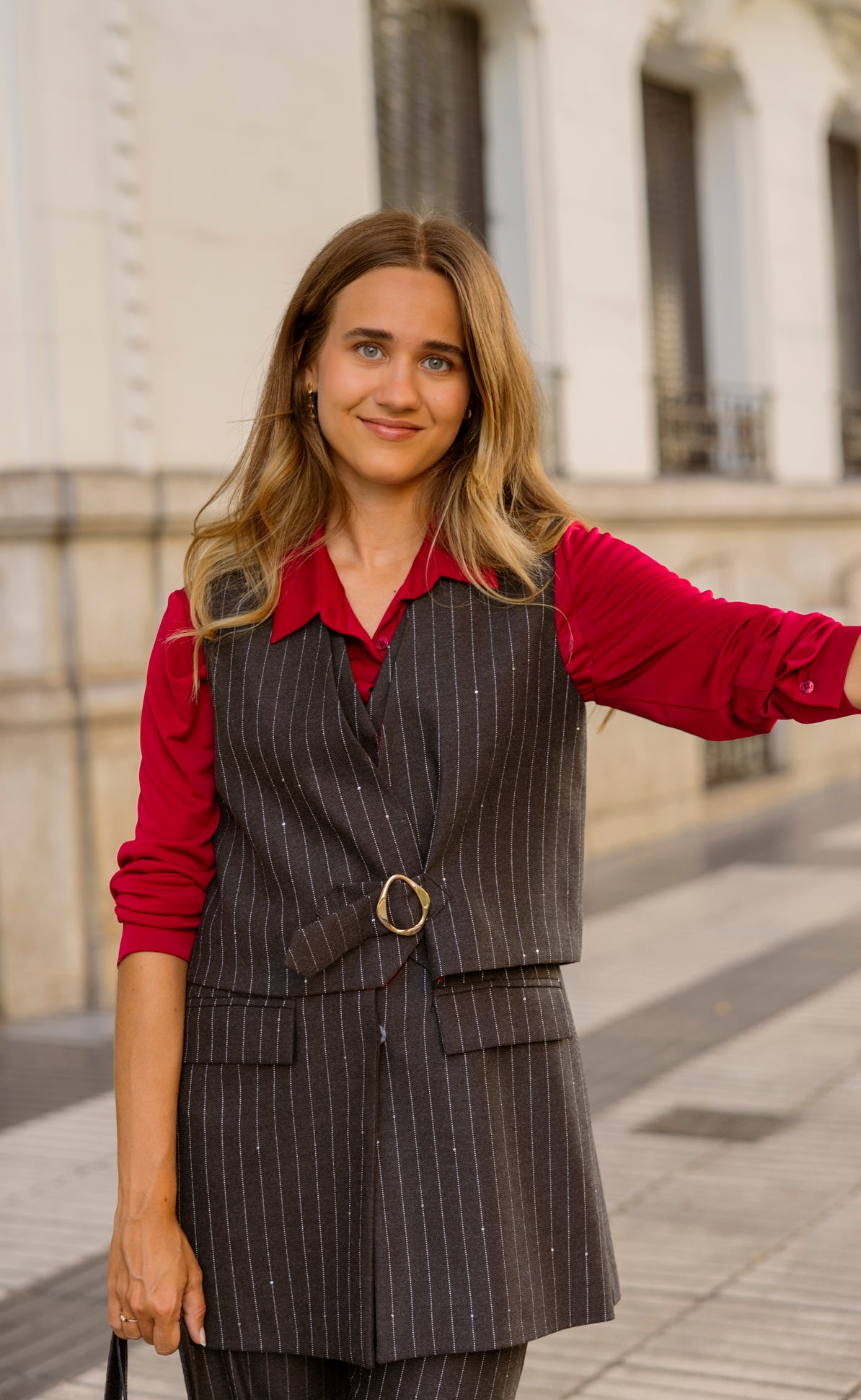 Camisa roja de manga larga: fotografía 2