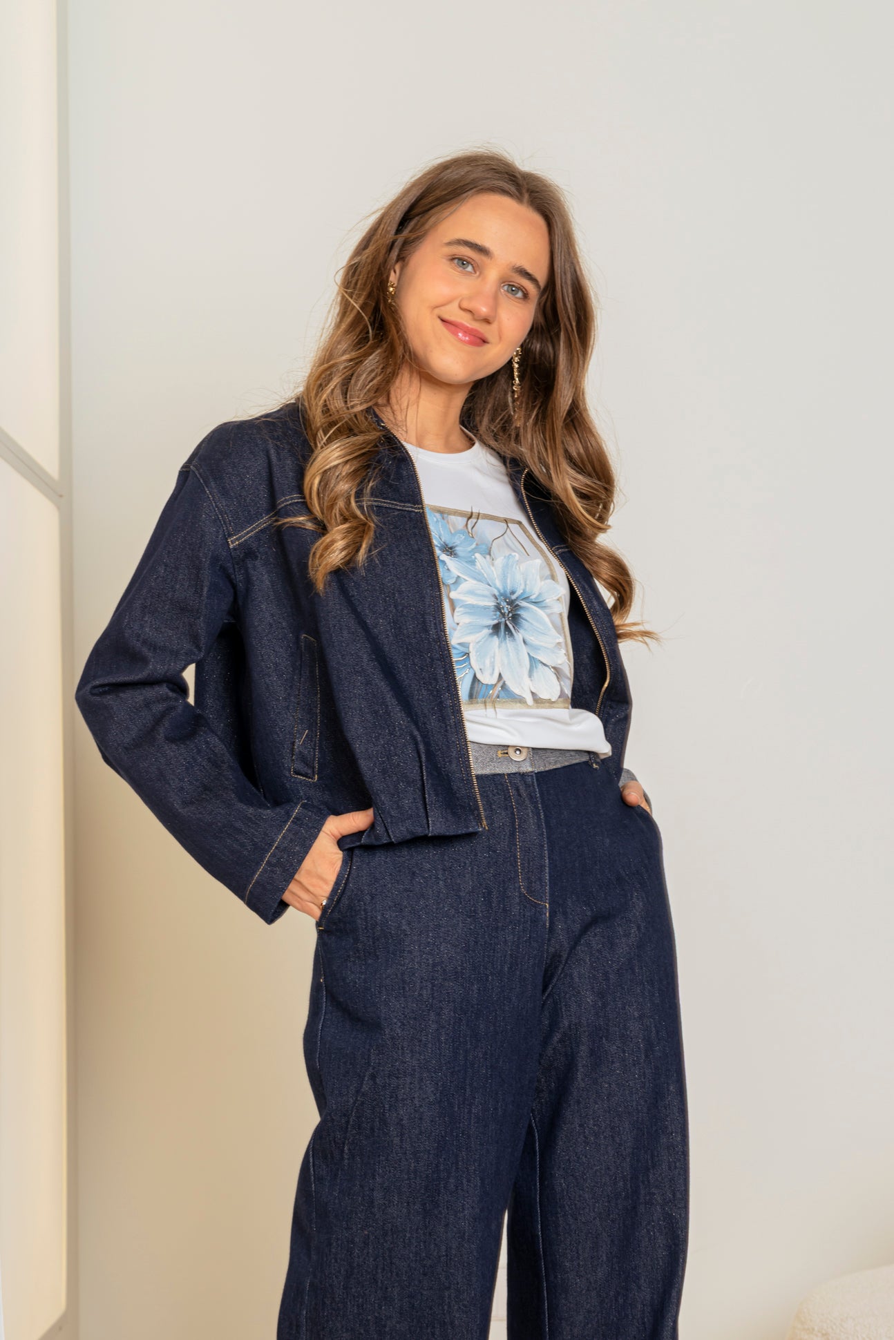 Bomber vaquera moderna desestructurada